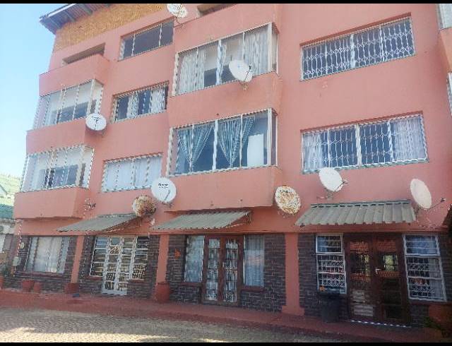 2 BEDROOM APARTMENT FOR SALE IN AMANZIMTOTI